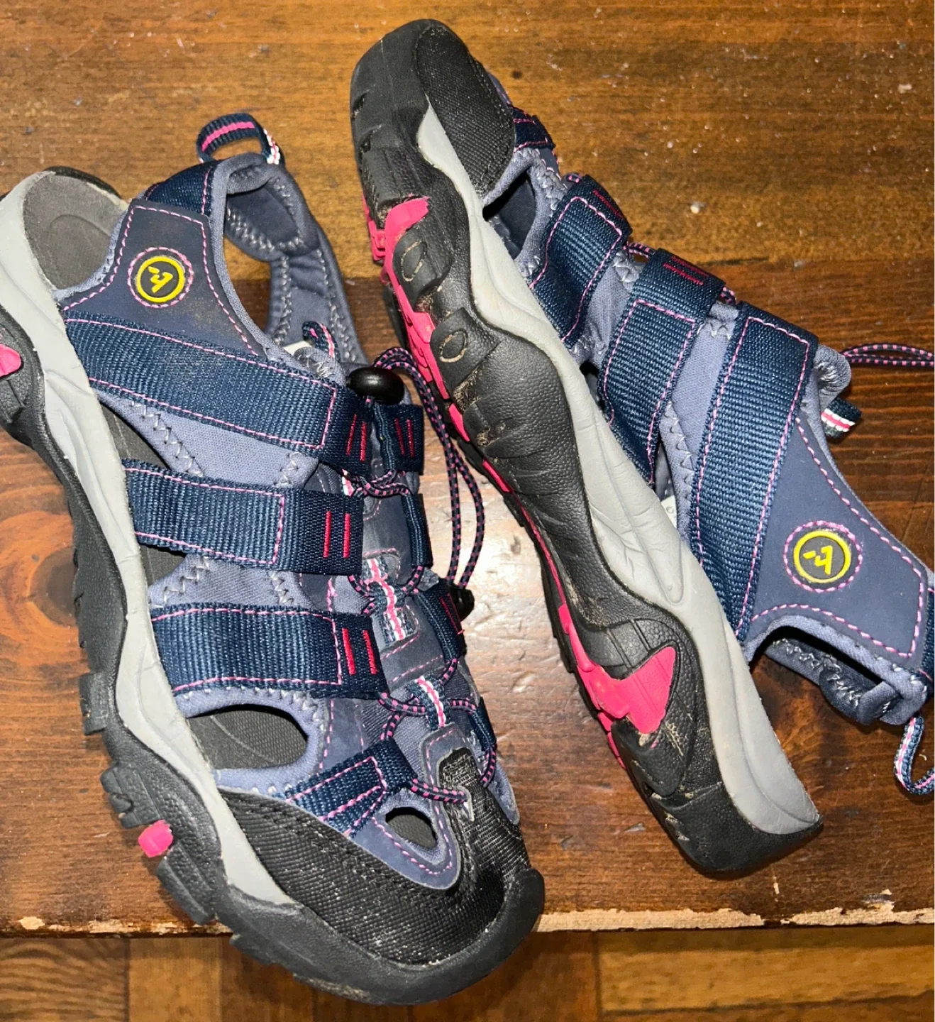 Atika Women’s Navy Water Shoes Sandal SZ 8 image indicator(2)