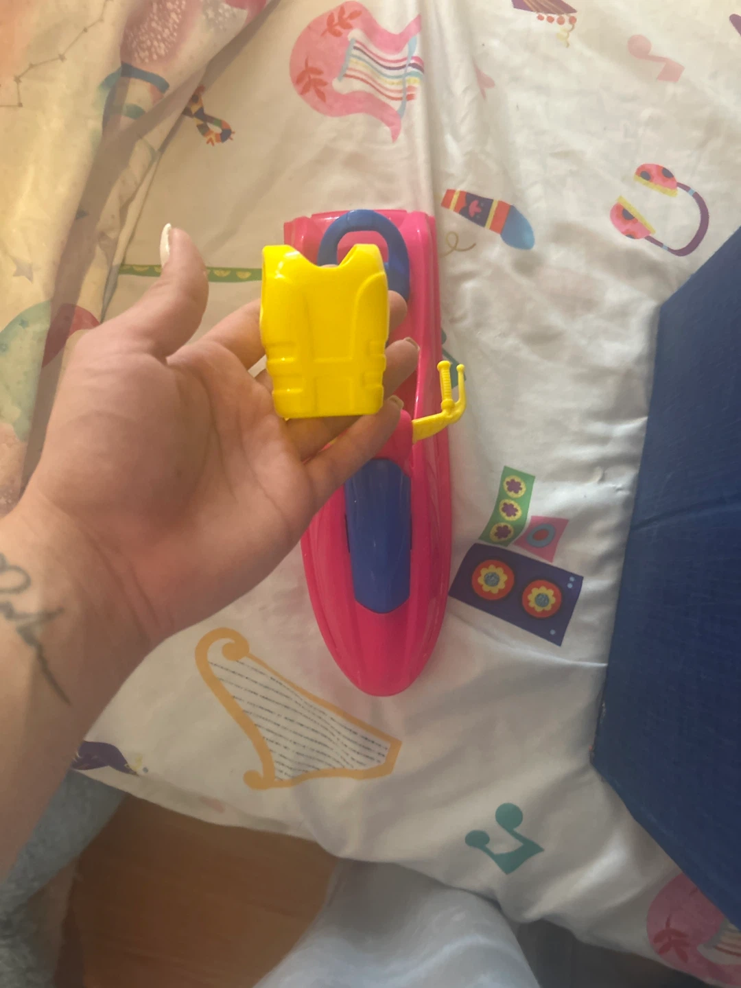 Kids Pink & Blue Toy Boat w/ Life Vest - photo 4