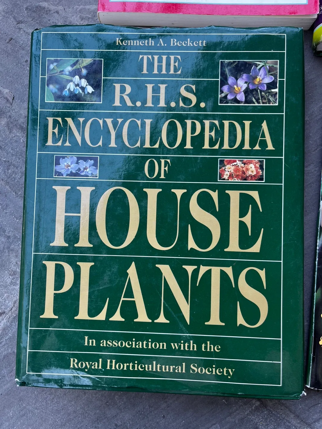 3 books + 1 magazine on Gardening image indicator(3)