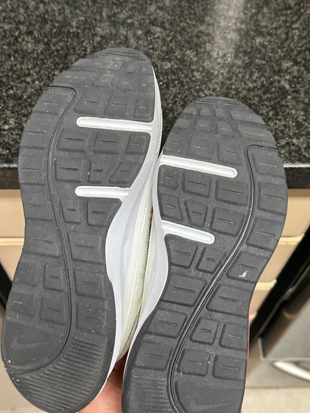 Nike Air Max Running Shoes - US 8 image indicator(3)