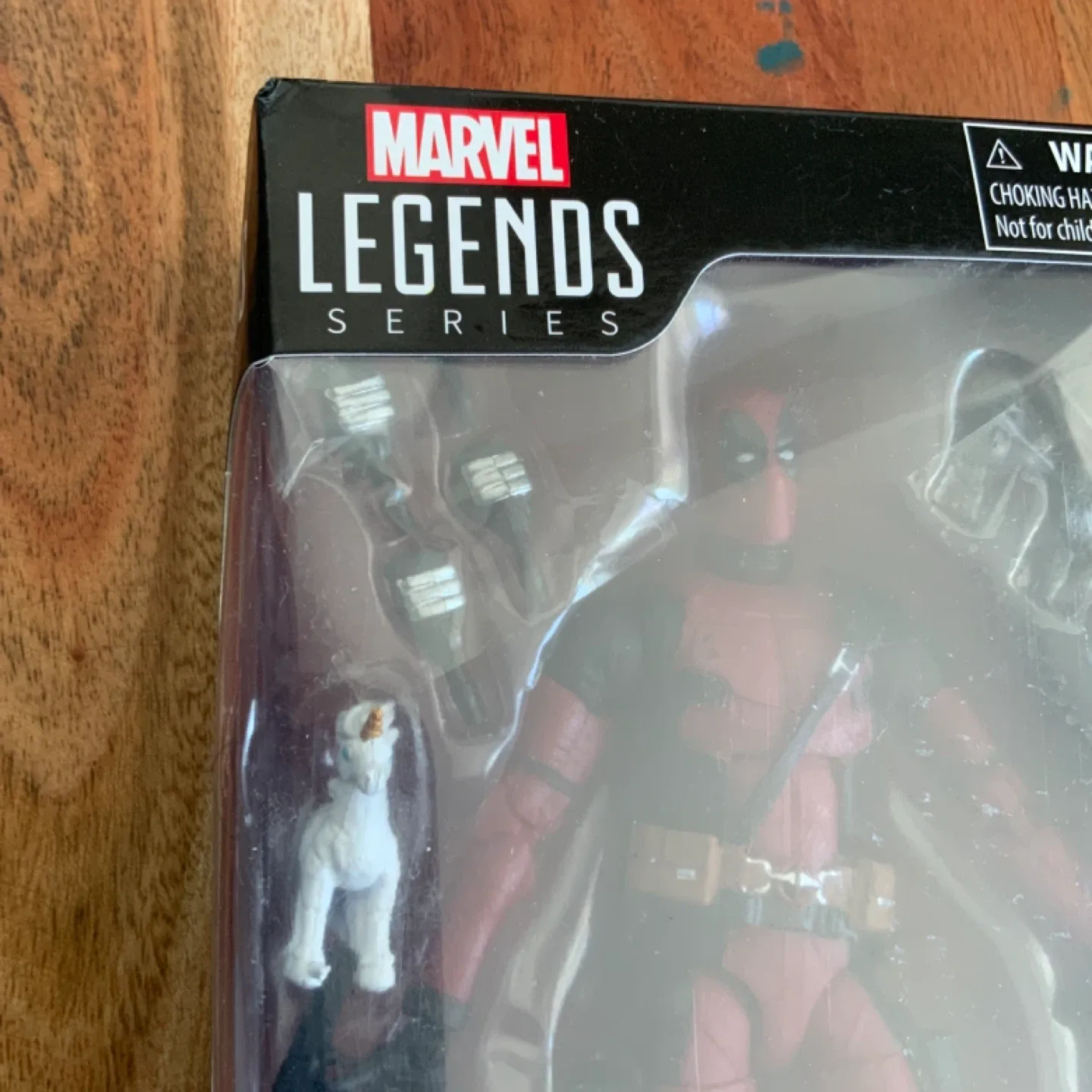 Marvel Legends Series Deadpool Legacy Collection Figure image indicator(4)