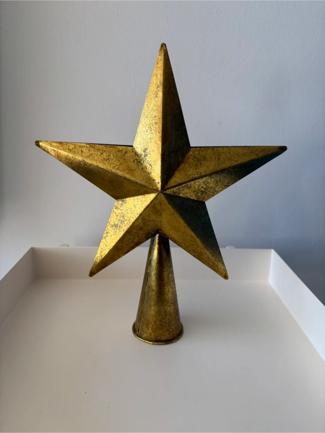 Jillian Harris X CANVAS Gold Star Christmas Tree Topper thumbnail