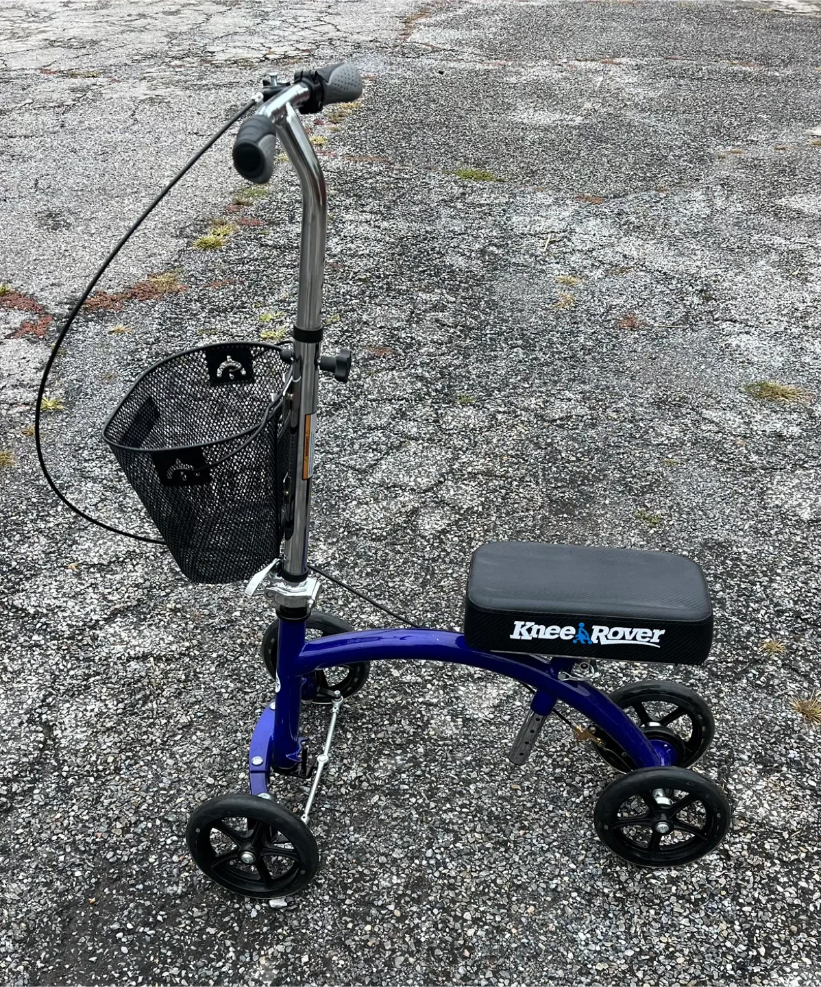 KneeRover Knee Walker Steerable Medical Scooter thumbnail