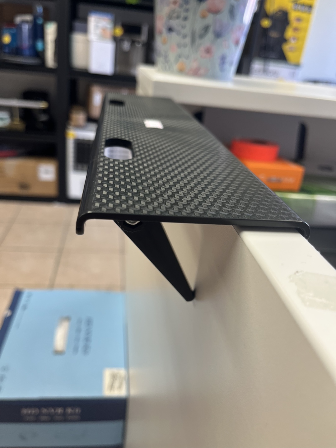 Adjustable Screen Shelf - photo 5