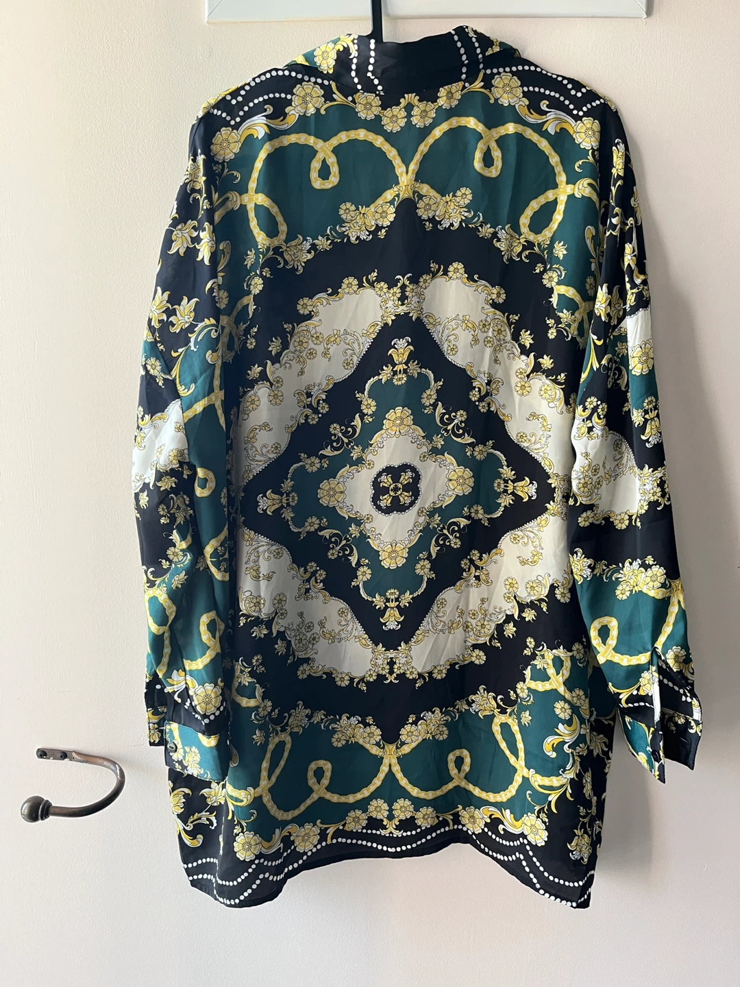 Oversized Long Sleeve Button-Up Shirt Size S - photo 3