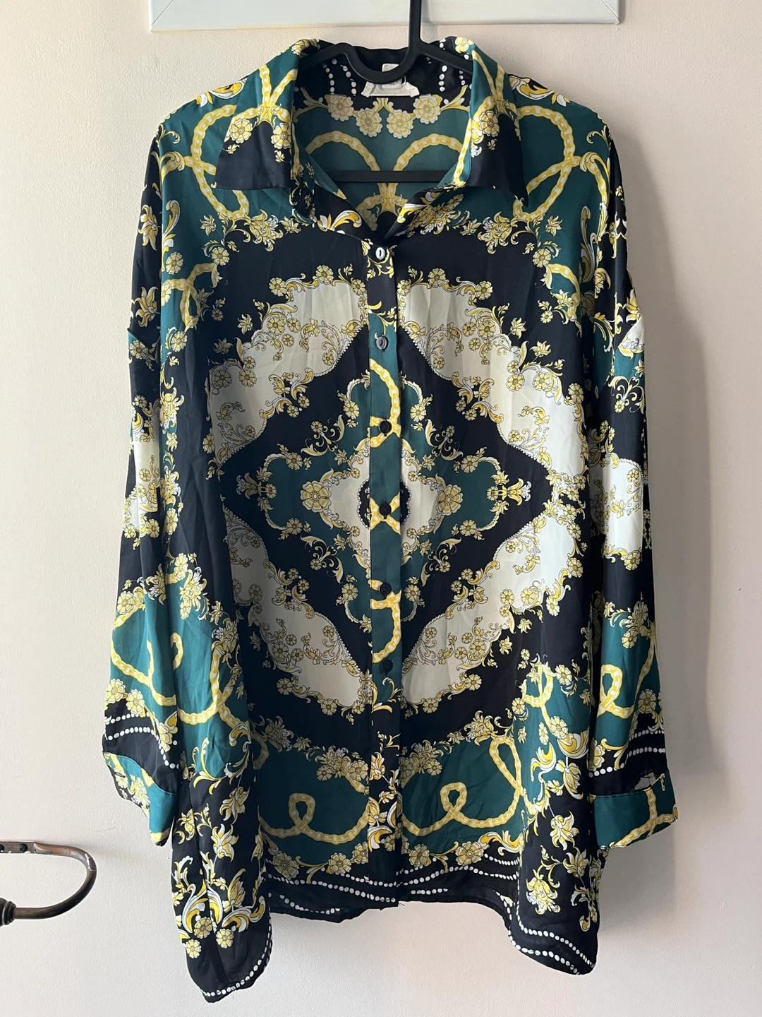 Oversized Long Sleeve Button-Up Shirt Size S