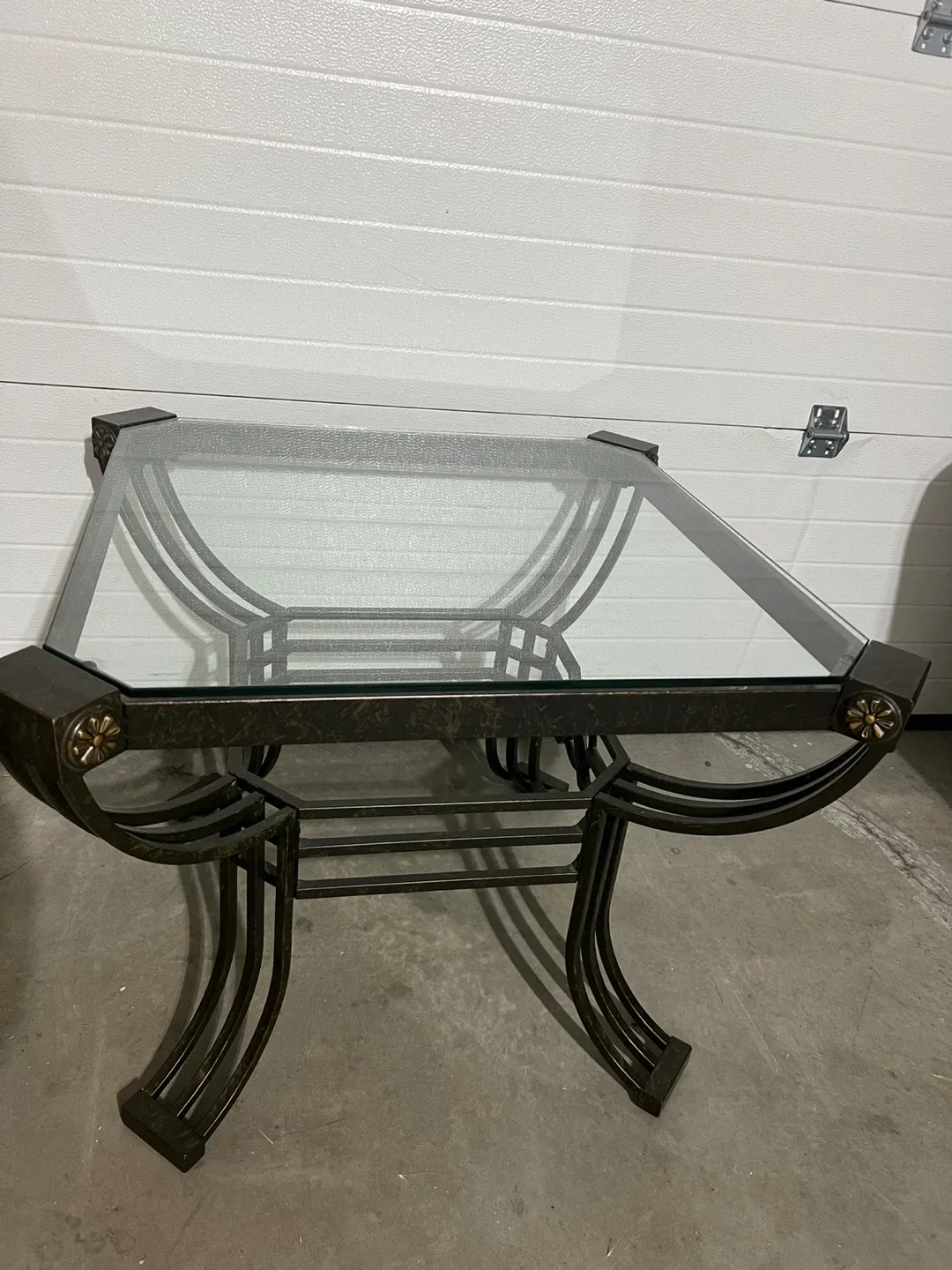 Glass Top Coffee Table - Metal Frame image indicator(5)