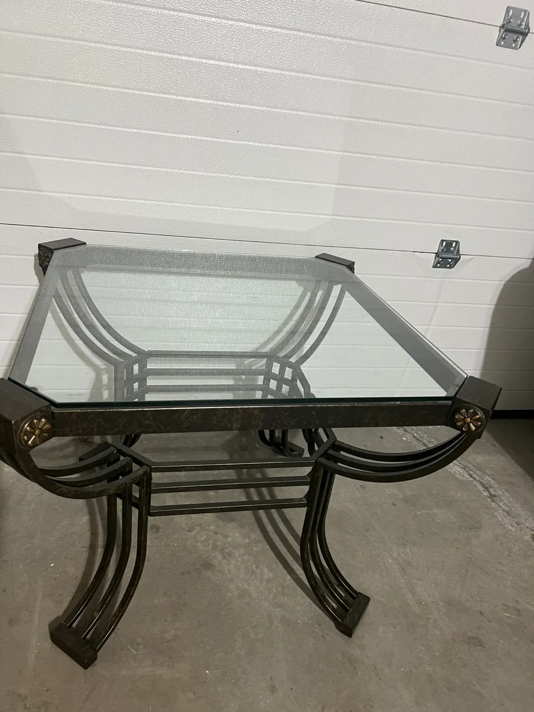 Glass Top Coffee Table - Metal Frame image indicator(2)