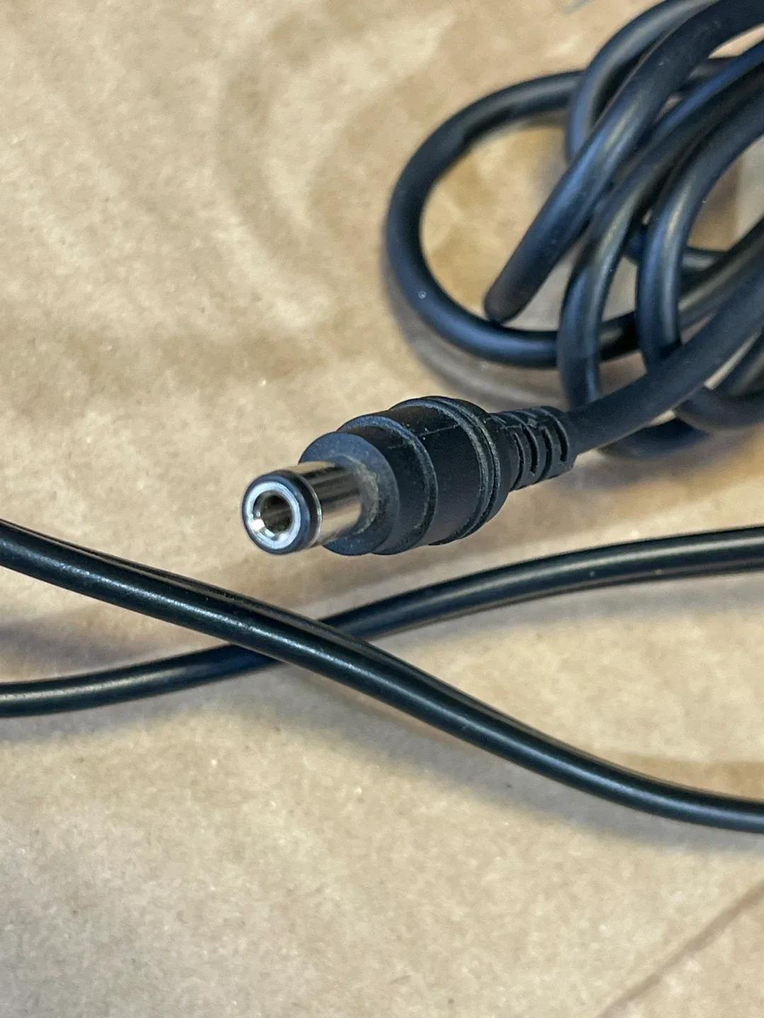 Toshiba AC Adapter PA3282U-1ACA thumbnail