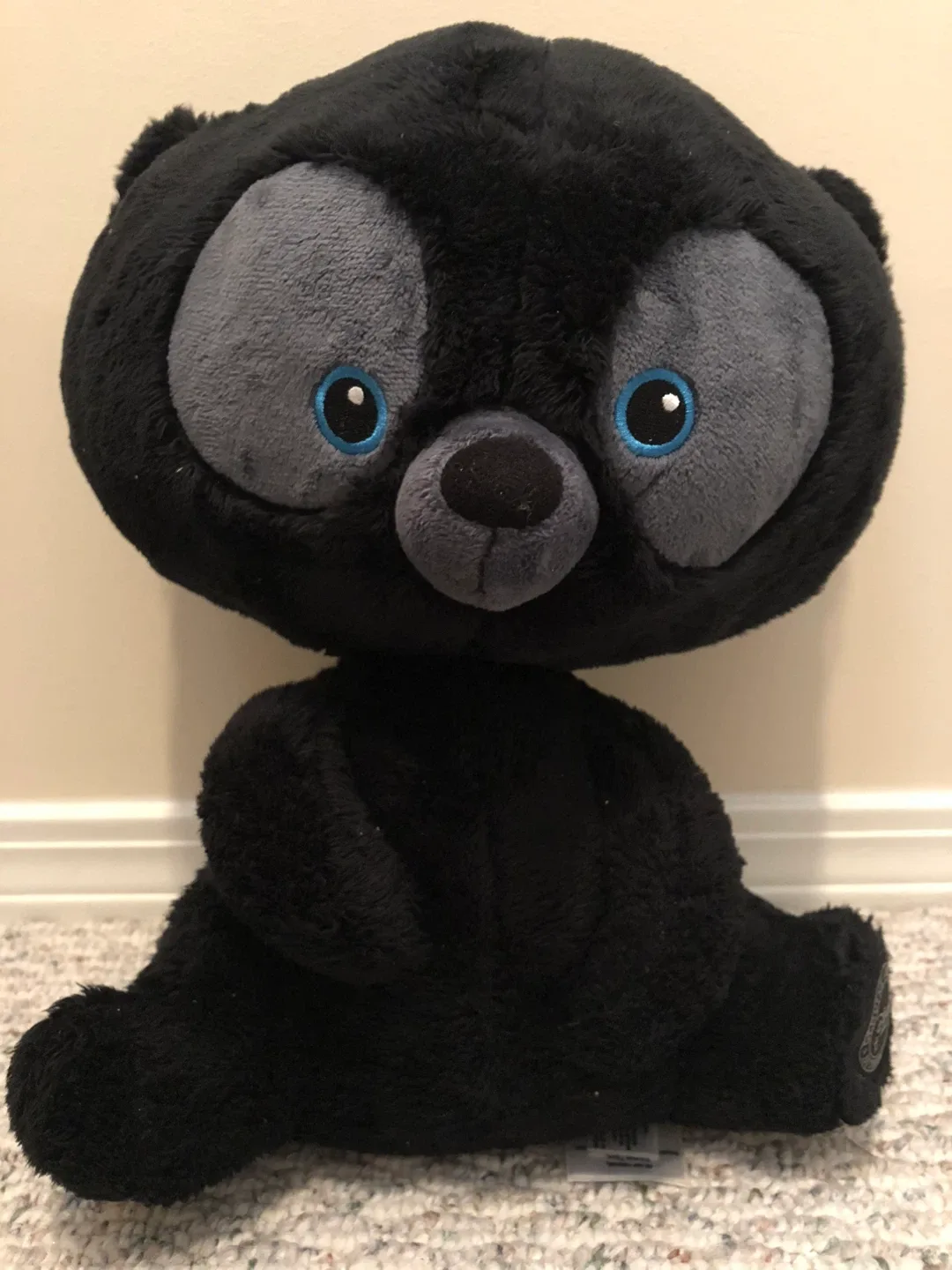 Disney’s Brave-Queen Elinor and Hamish image indicator(5)