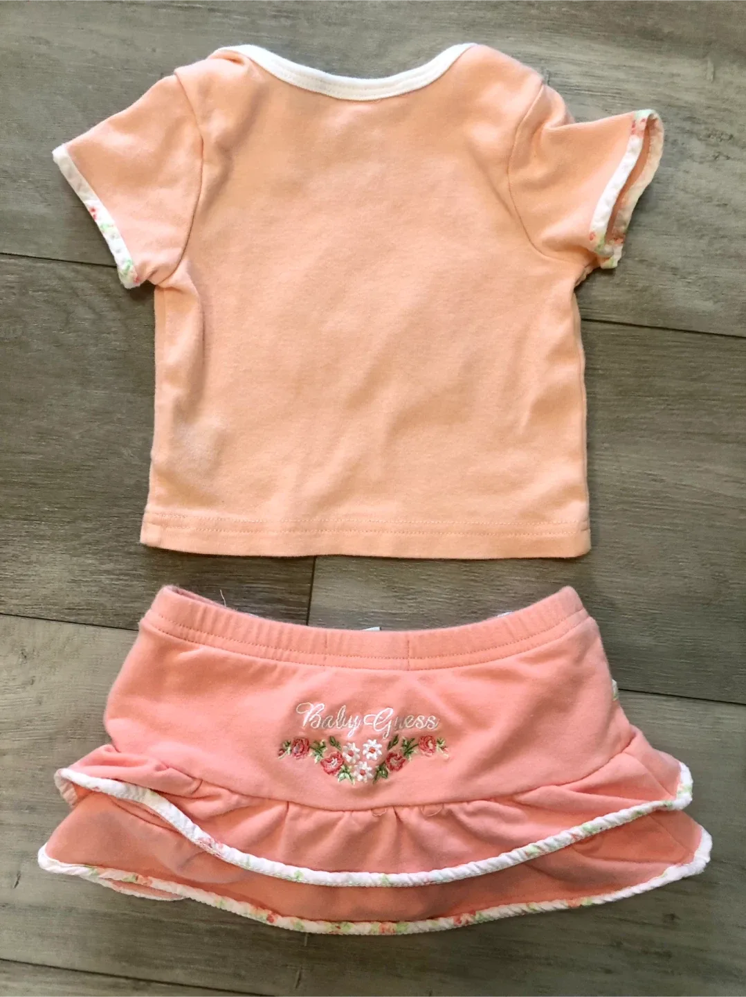 Baby Guess Outfit - Size 3/6 Months image indicator(4)