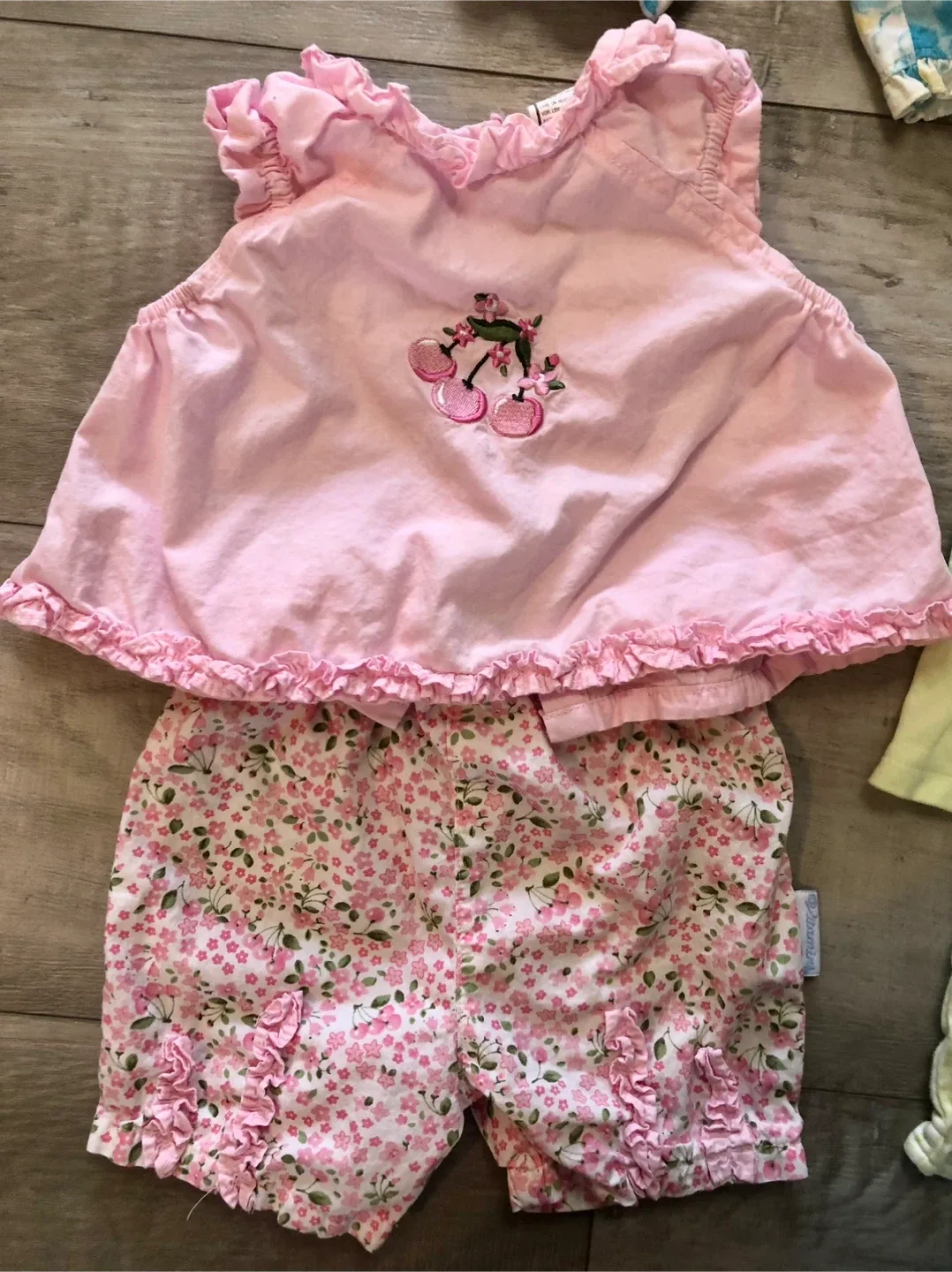 Baby Girl Clothes Bundle - 3 Months image indicator(6)