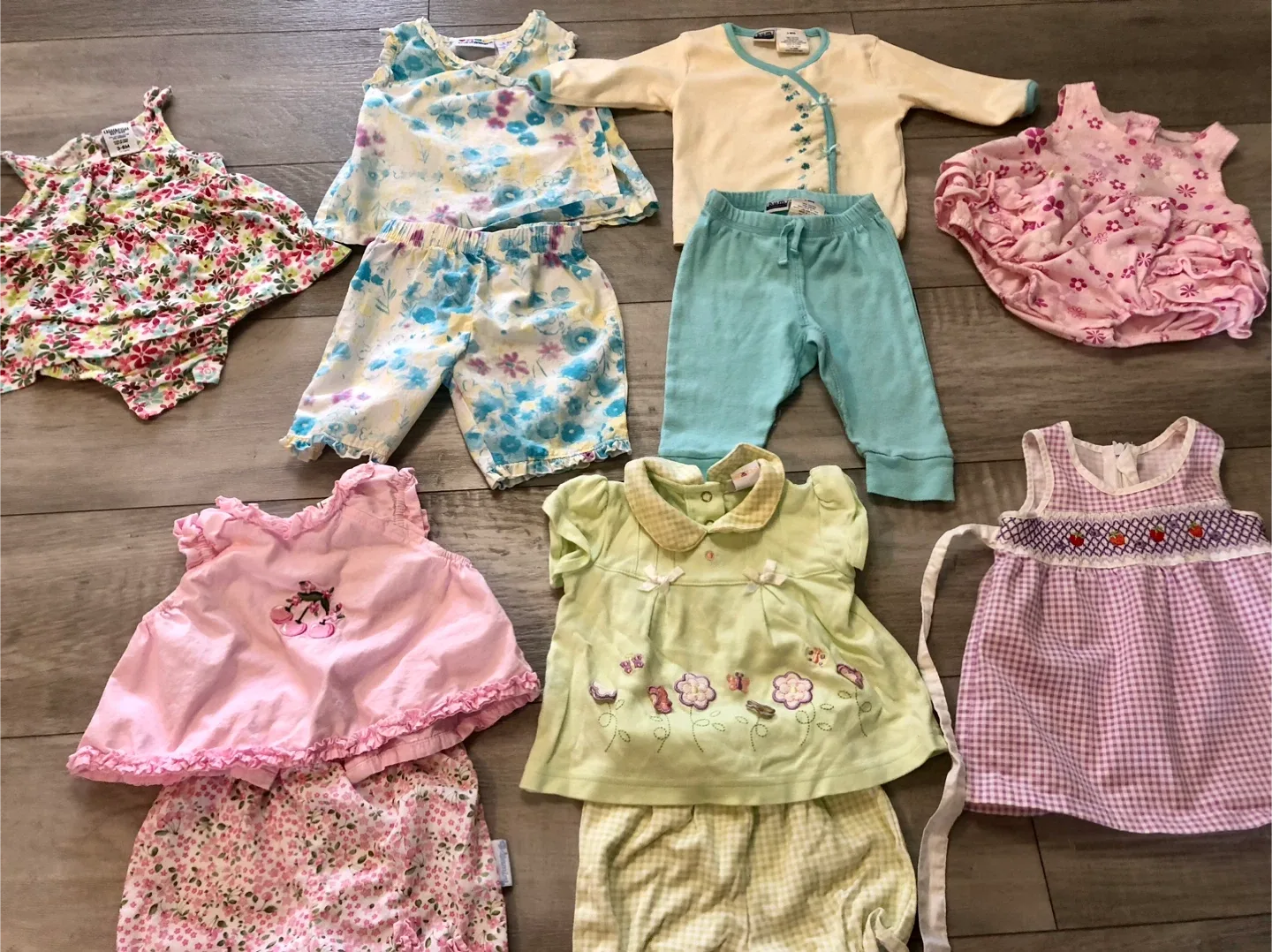 Baby Girl Clothes Bundle - 3 Months image indicator(2)