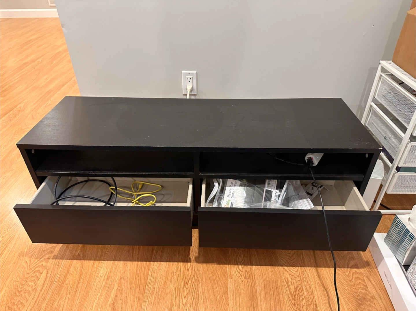 TV unit with 2 drawers