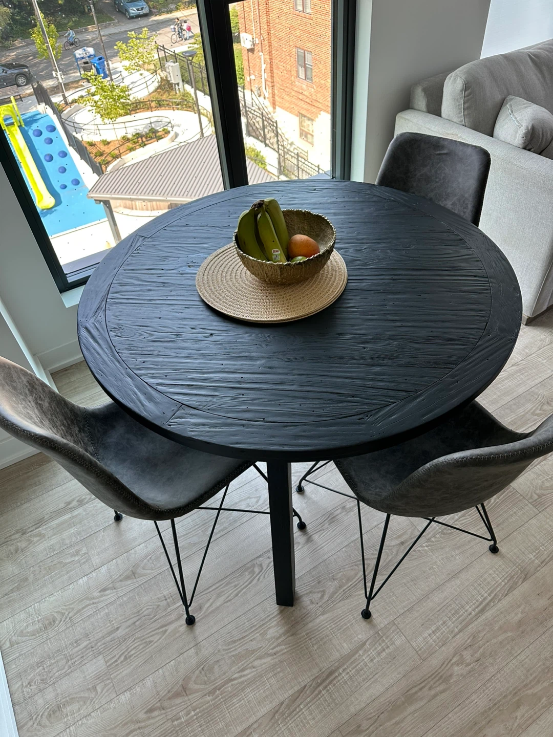 Stylish Round Dining Table – Black Reclaimed Wood – Urban Barn - photo 2