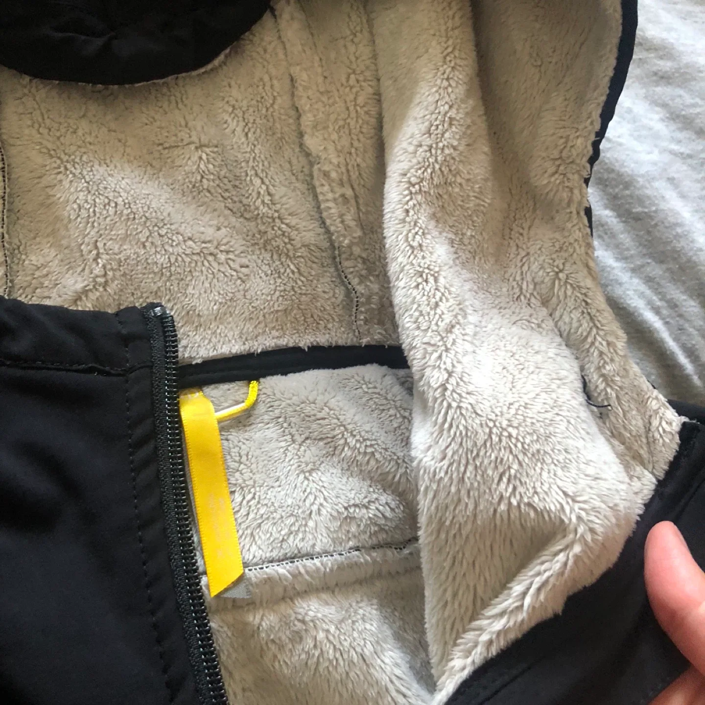 Lole Women’s Black Fall/Winter Coat - Size Large image indicator(3)