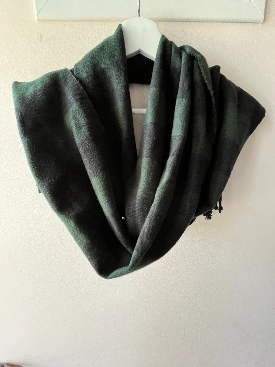 Bundle of 5 scarves for $5 image indicator(5)