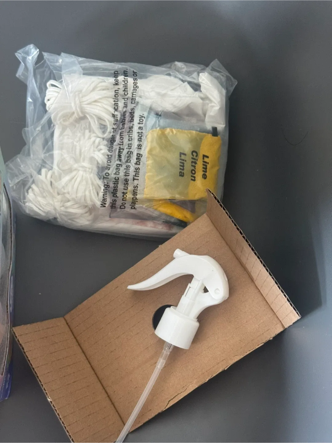 Winsons Tie Dye Kit - New in Box image indicator(3)