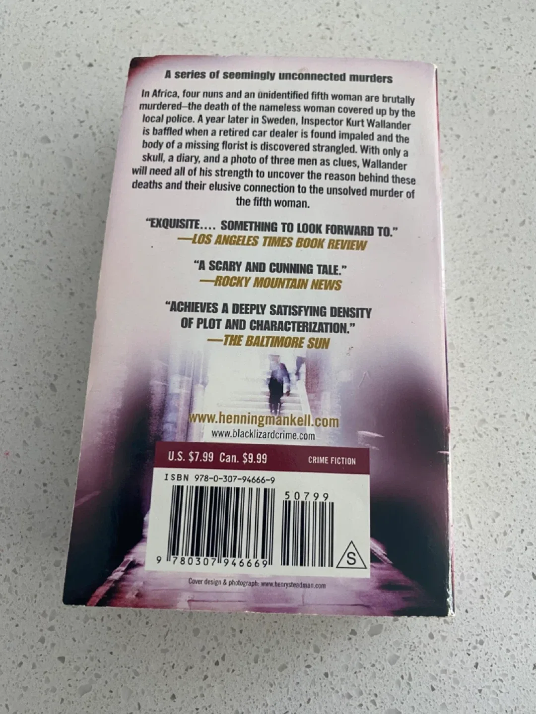 Henning Mankell: The Fifth Woman - Kurt Wallander Thriller image indicator(2)