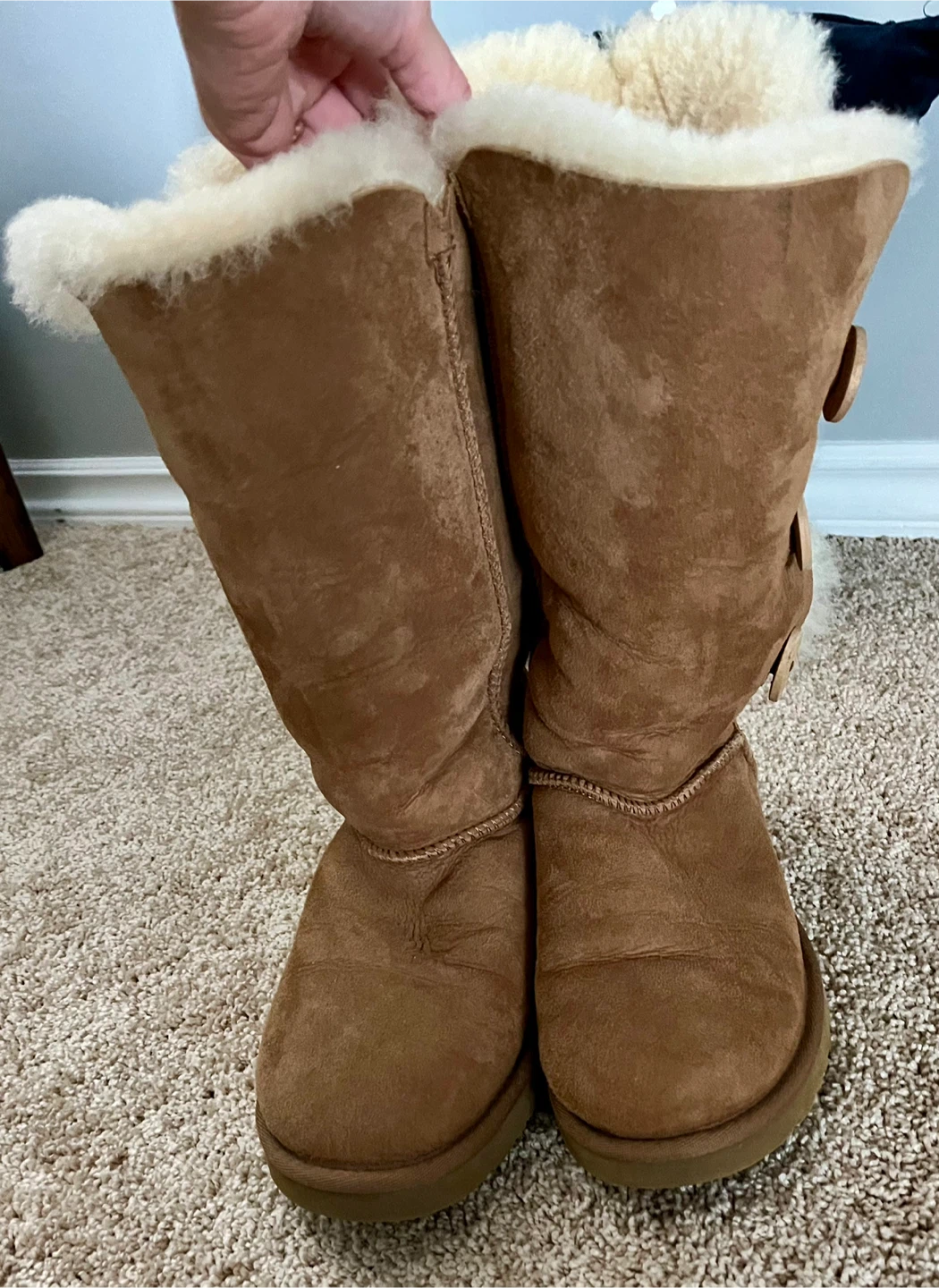 UGG Tall Three Button Wraps Boots - Chestnut