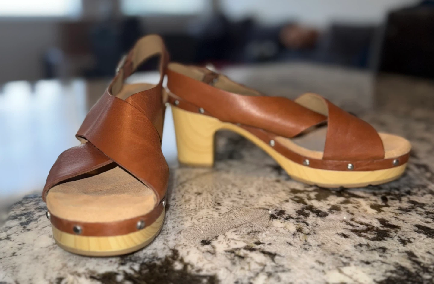 Clarks Artisan Heel Sandals US 7 — Tan Leather