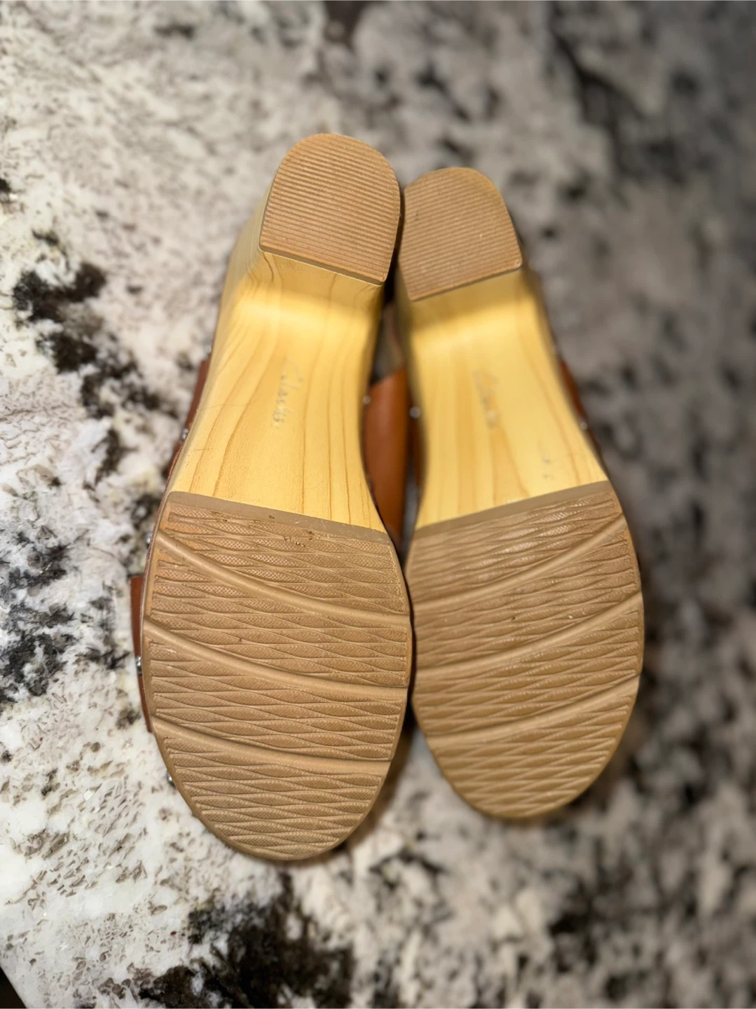 Clarks Artisan Heel Sandals US 7 — Tan Leather - photo 4