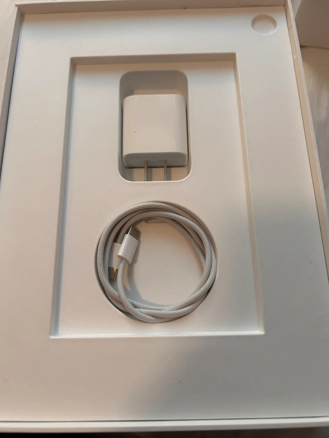 Brand new Apple iPad 10th gen in original packaging. - photo 4