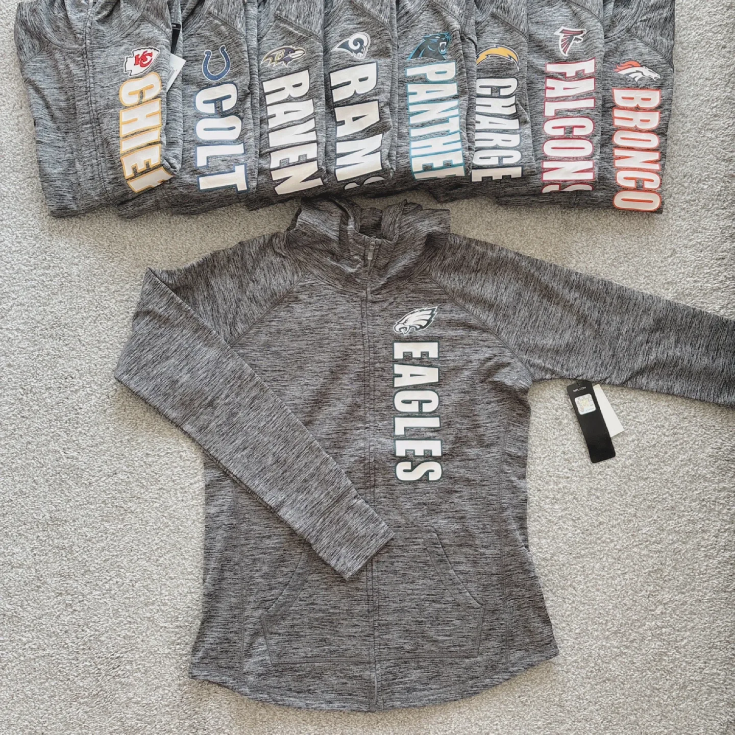 New NFL Football Team Women’s Full Zip Hoodie Size S & M thumbnail