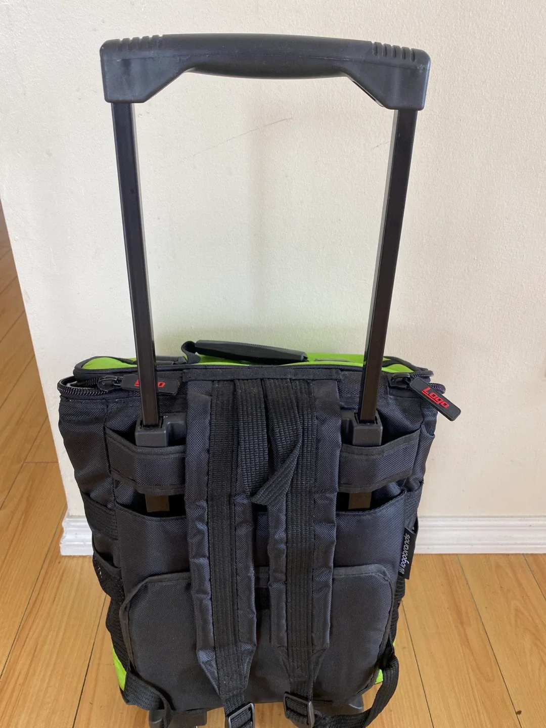 Logo Brands Seattle Seahawks Rolling Cooler Bag image indicator(3)