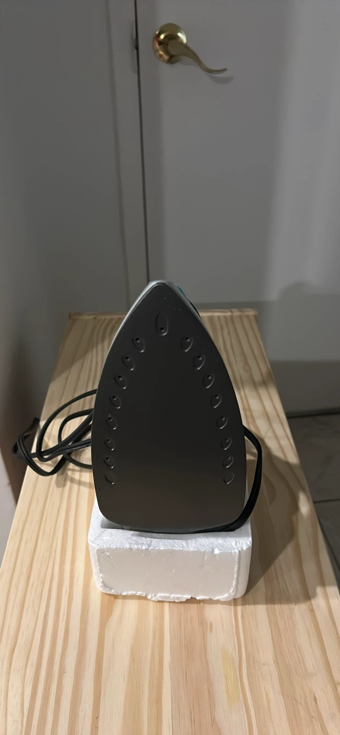 Black+Decker Light 'N Easy Steam Iron  +ironning board-  in Box! - photo 5