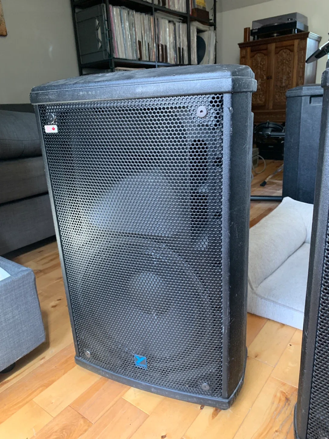 Yorkville NX25p powered PA speakers image indicator(2)