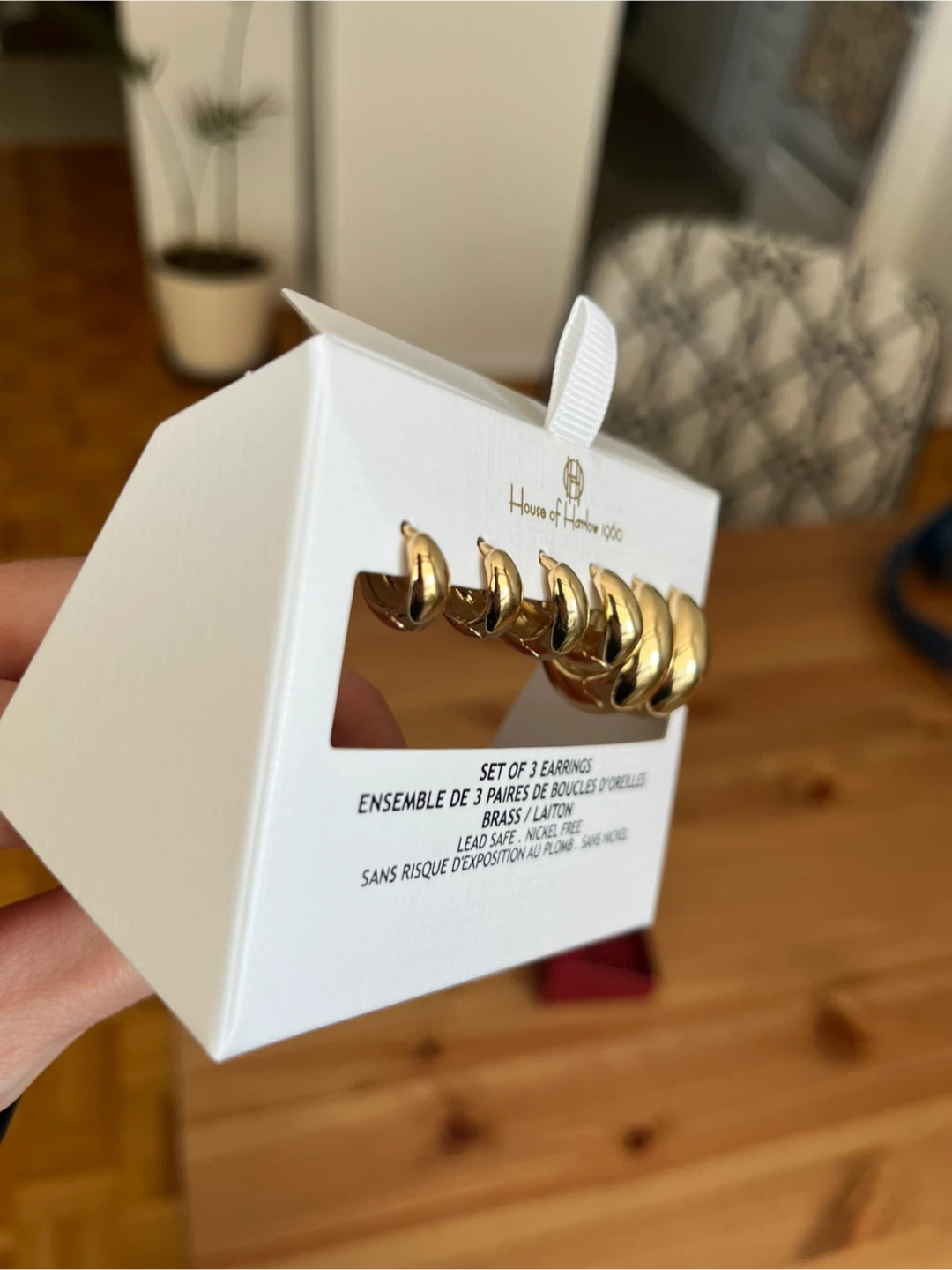New Earring Set, Gold Tone House of Harlow 1960 - photo 5