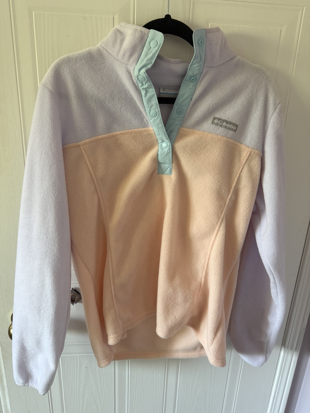 Columbia sweater