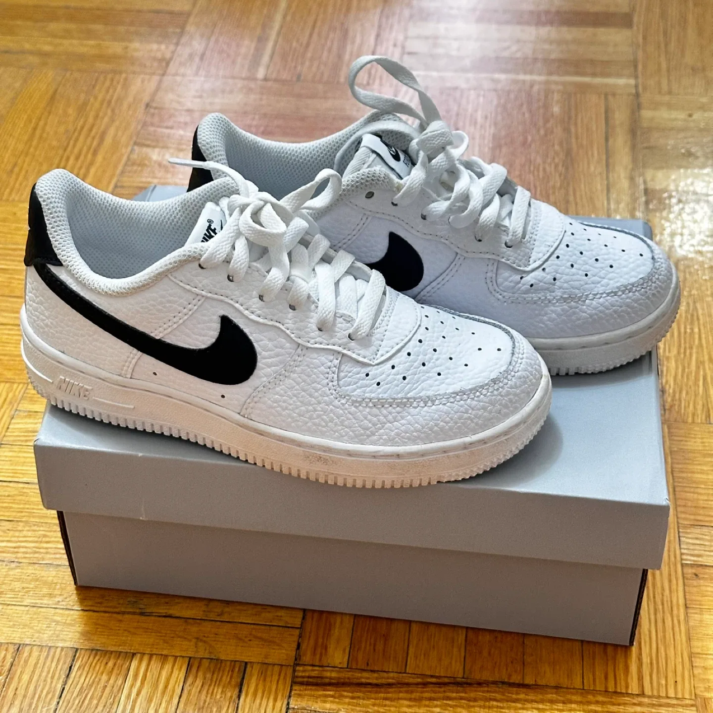 Nike Force 1 (PS) white/Blk size 13 thumbnail