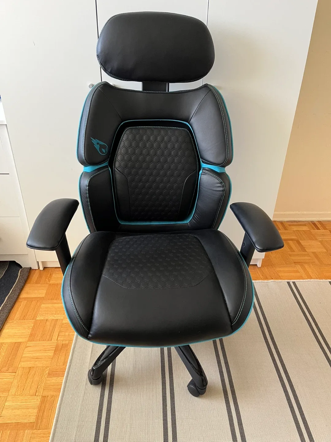💯LIKE NEW ✅ Gaming chair 📌➡️ MUST HAVE image indicator(2)
