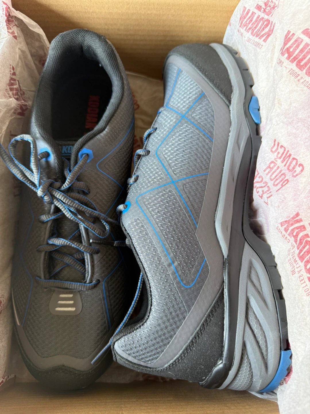 Kodiak Safety shoes - Size 10