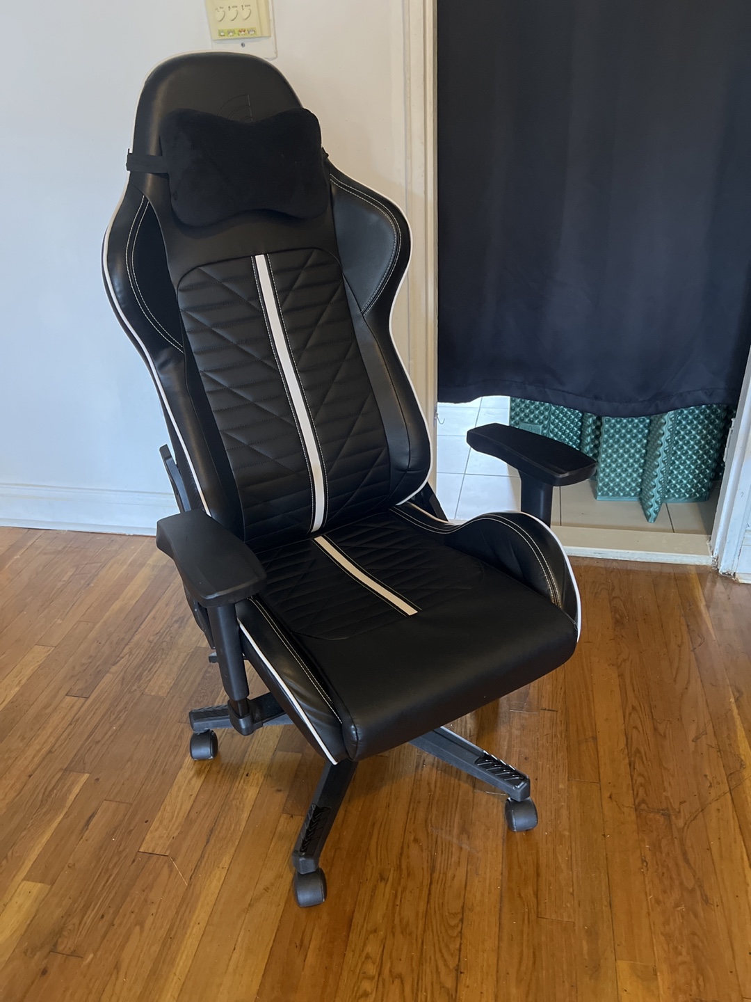 Black Gaming Chair