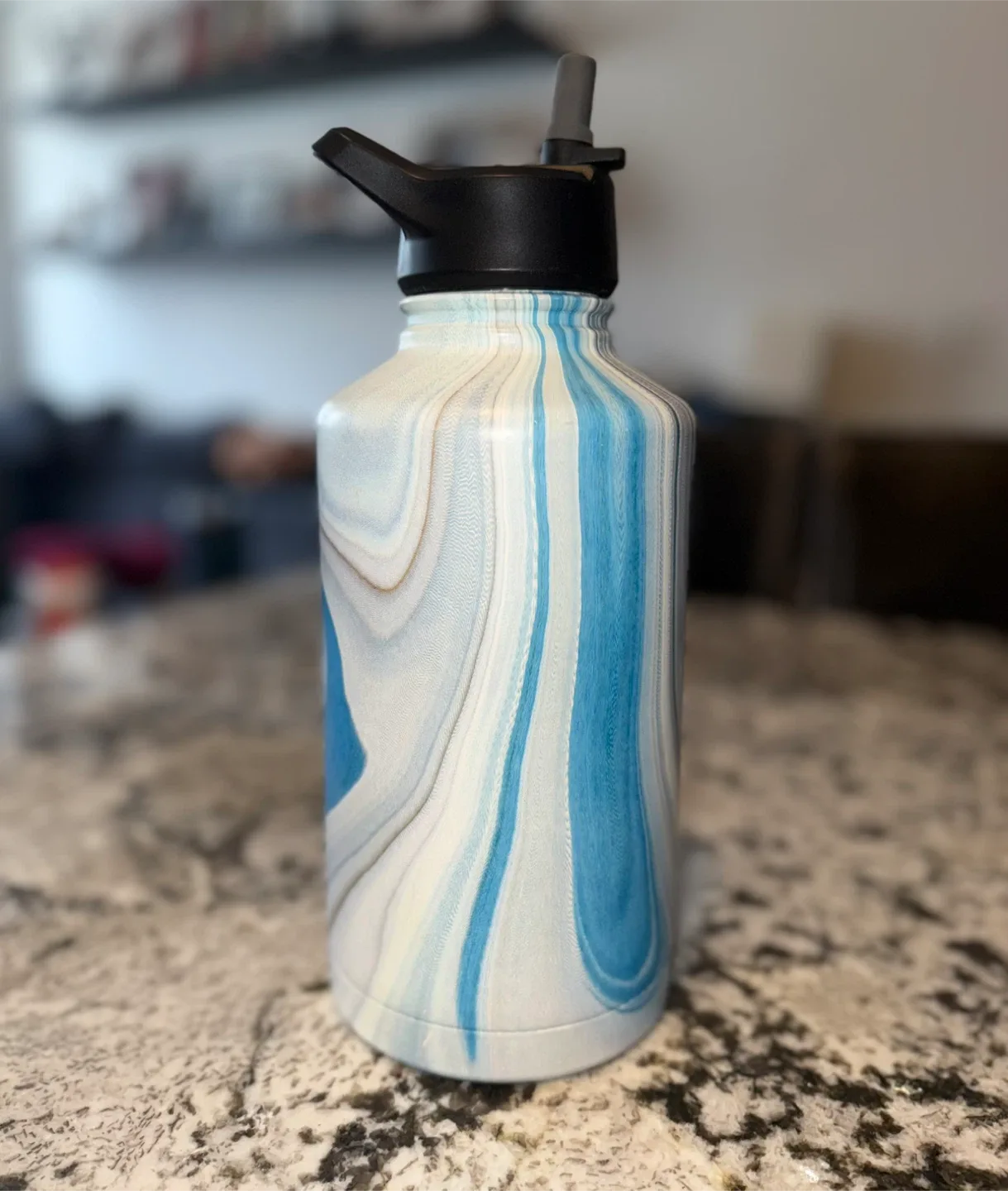 64 oz FineDine Insulated Bottle image indicator(5)