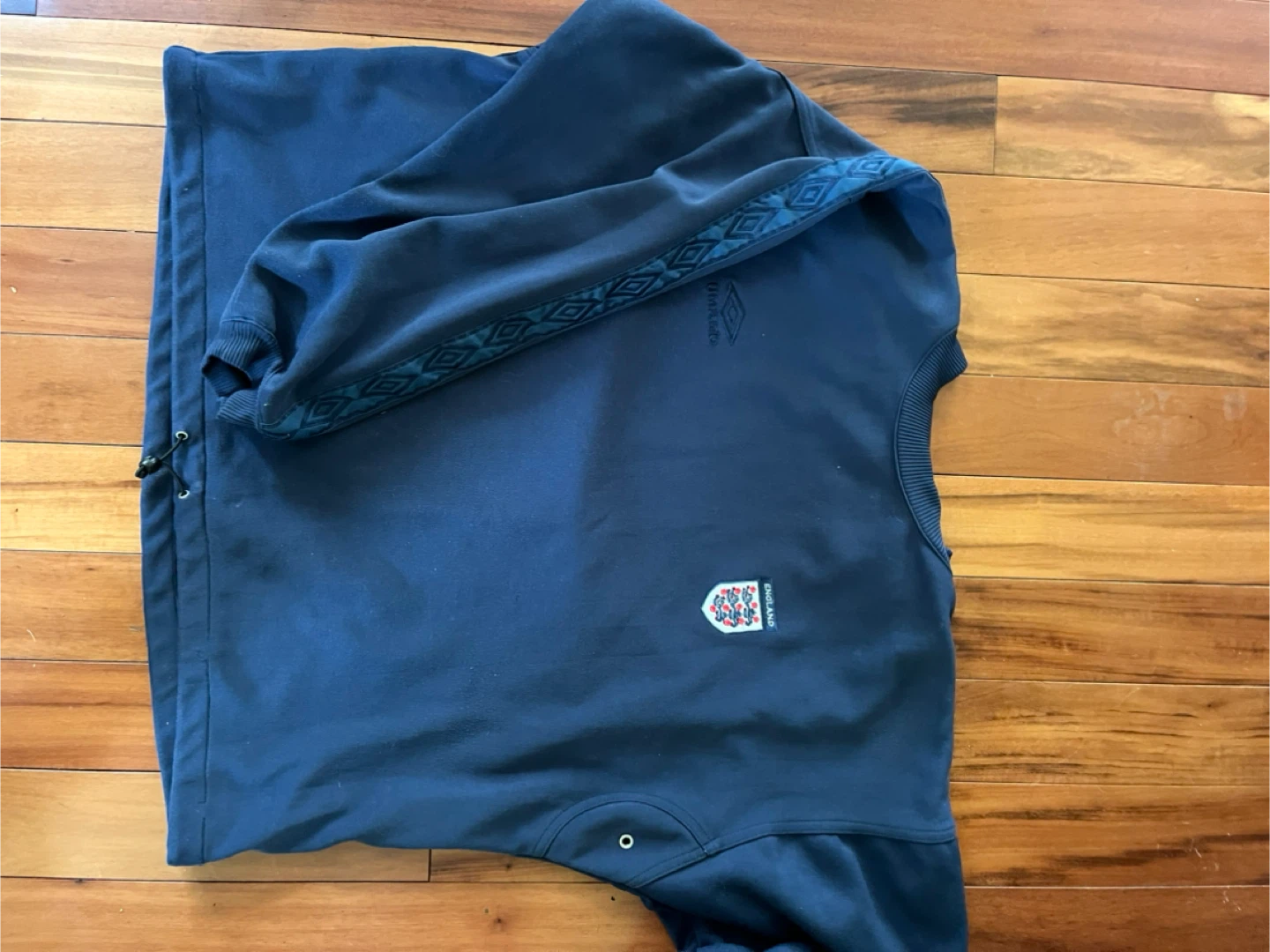 Umbro England Football Sweatshirt - Size L/G