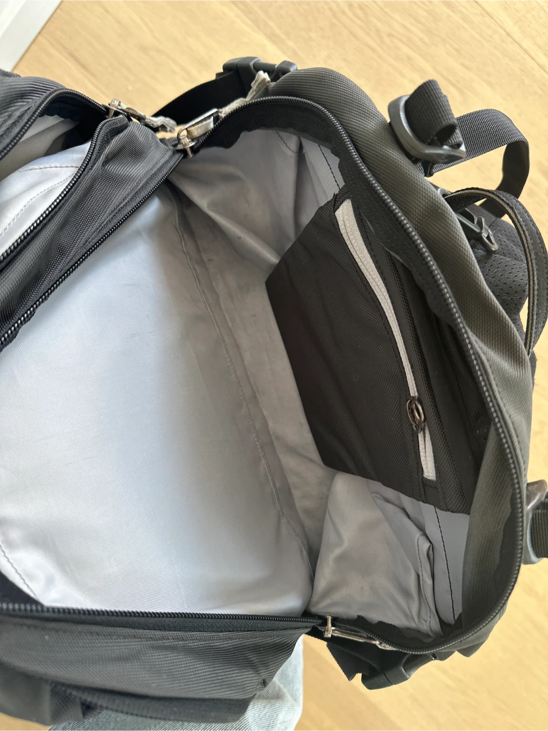 Arc'teryx Black Backpack - photo 3