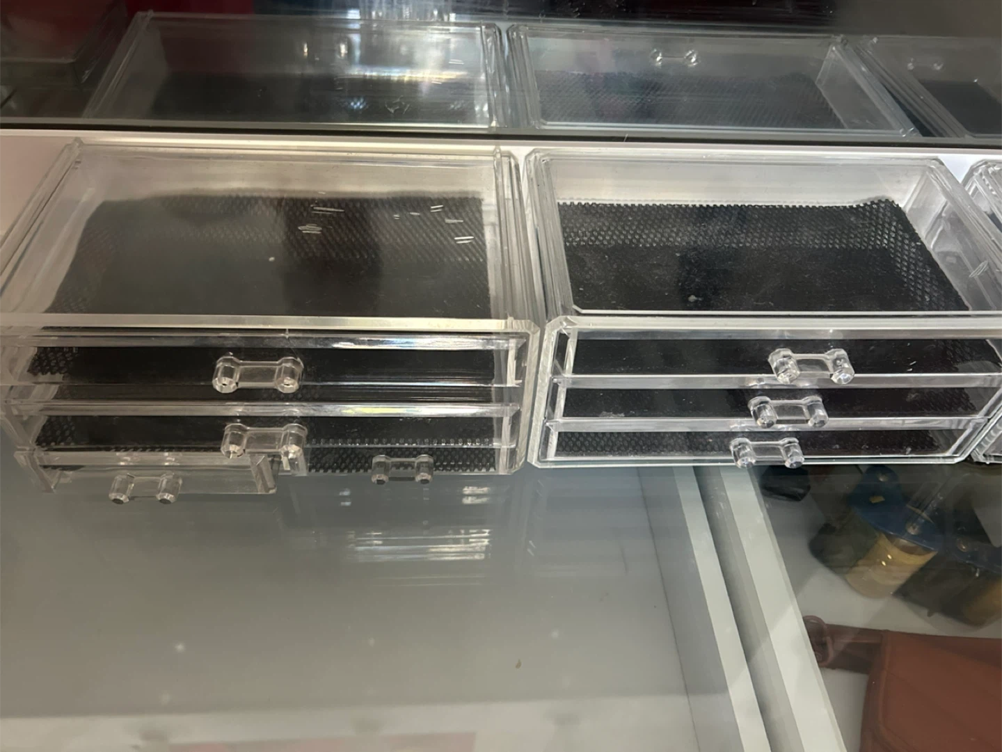 Acrylic Makeup Organizer - photo 3