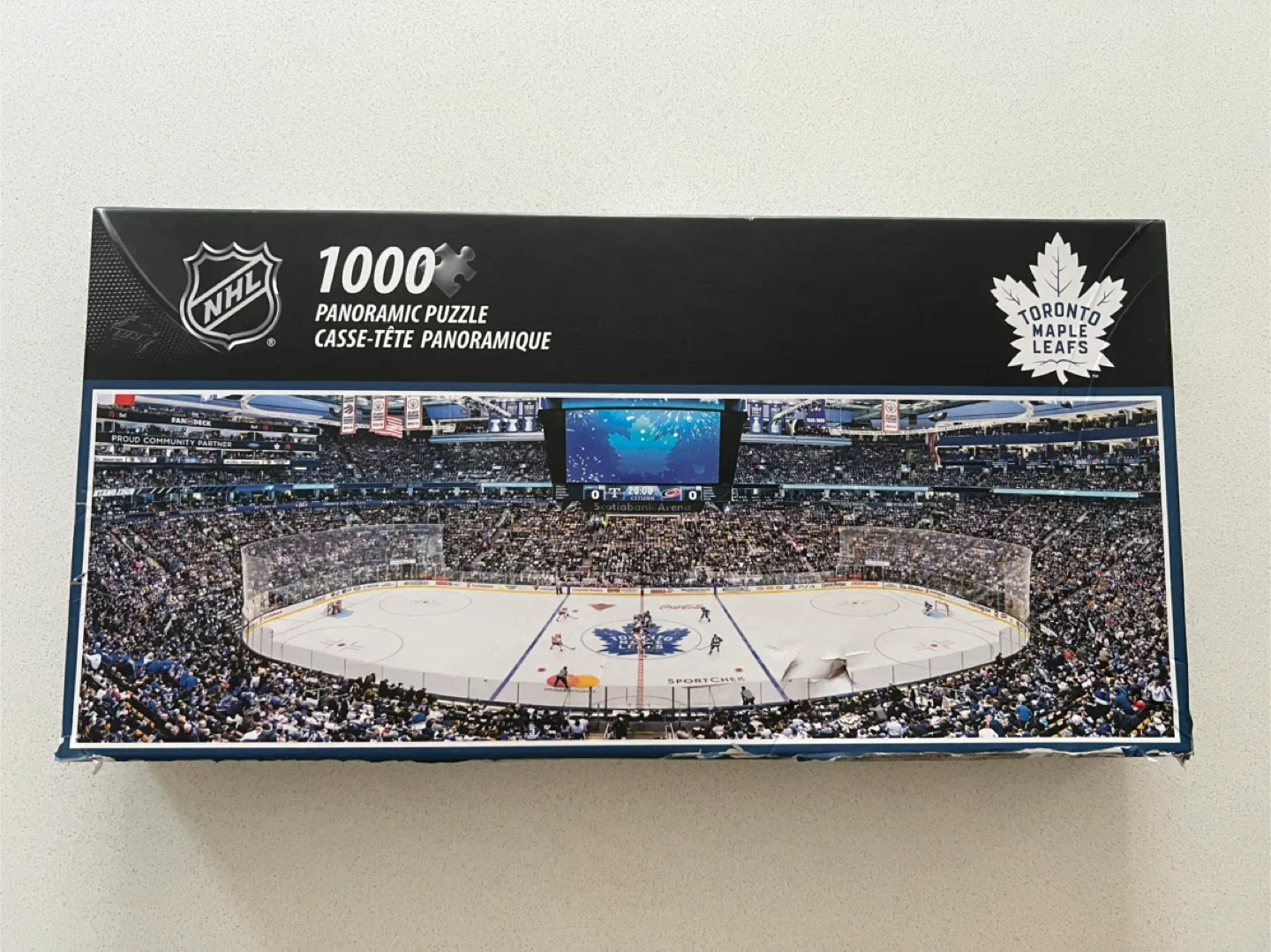 Maple Leafs 1000 Piece Panoramic Puzzle thumbnail