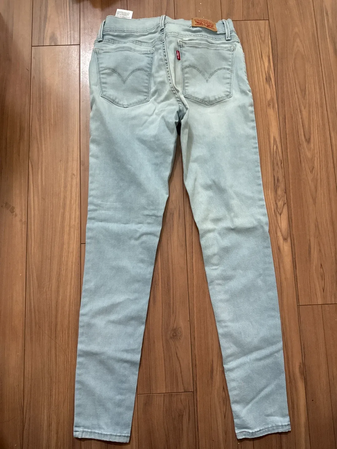 Levi's 710 Super Skinny Jeans, Size 29 image indicator(2)