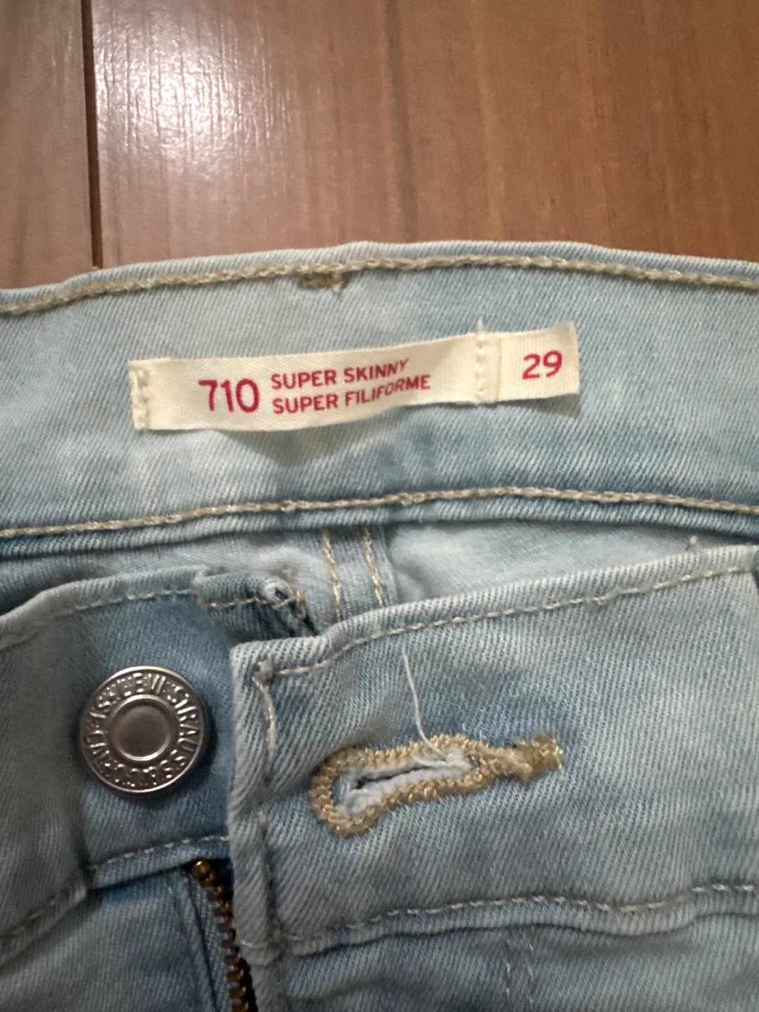 Levi's 710 Super Skinny Jeans, Size 29 image indicator(3)