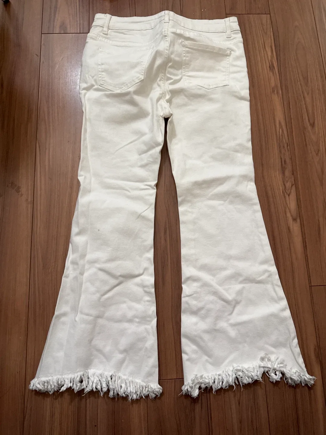 Peacebird White Flare Jeans image indicator(2)