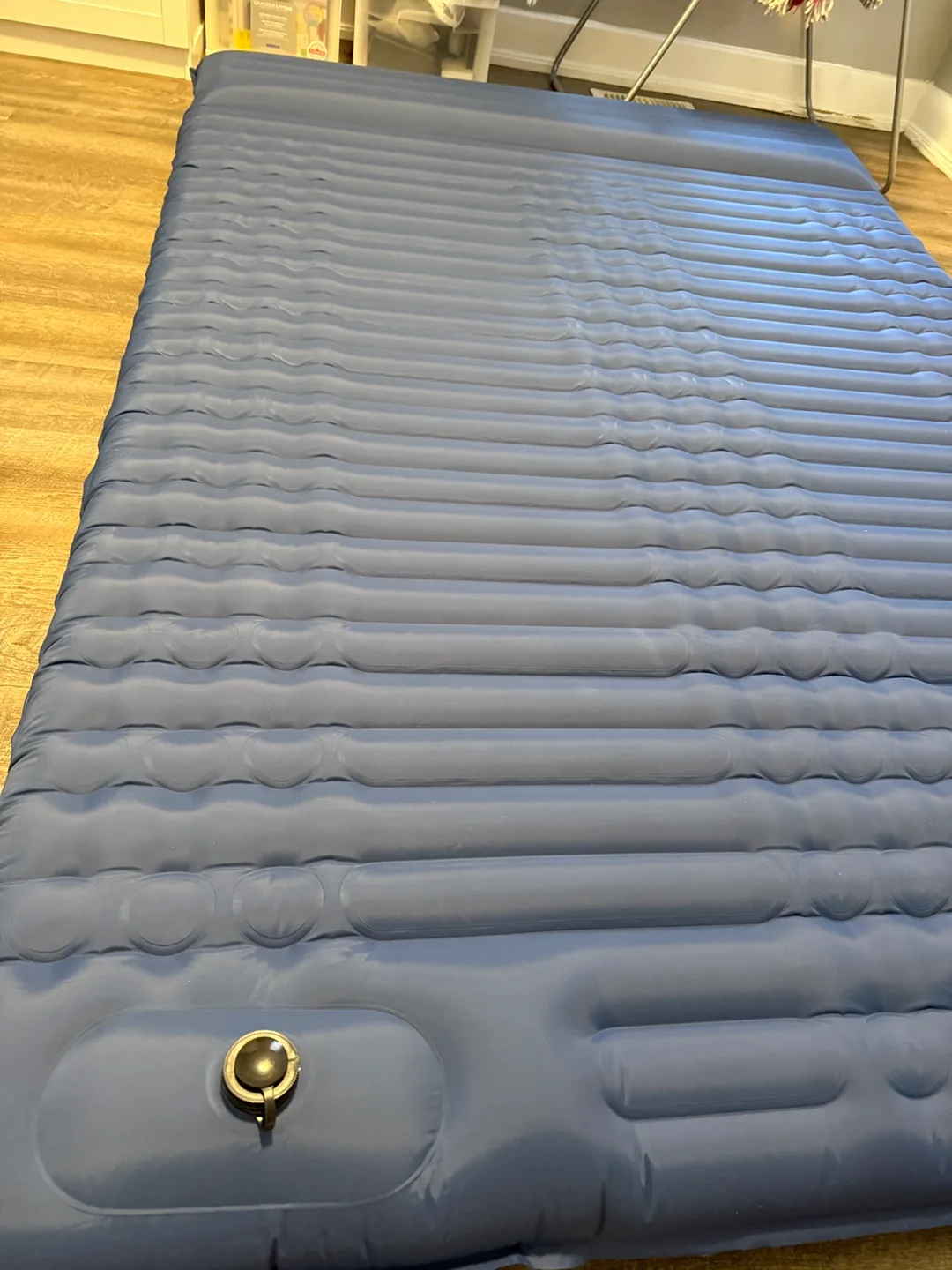 Elegear Double Sleeping Pad with Built-in Foot Pump image indicator(10)