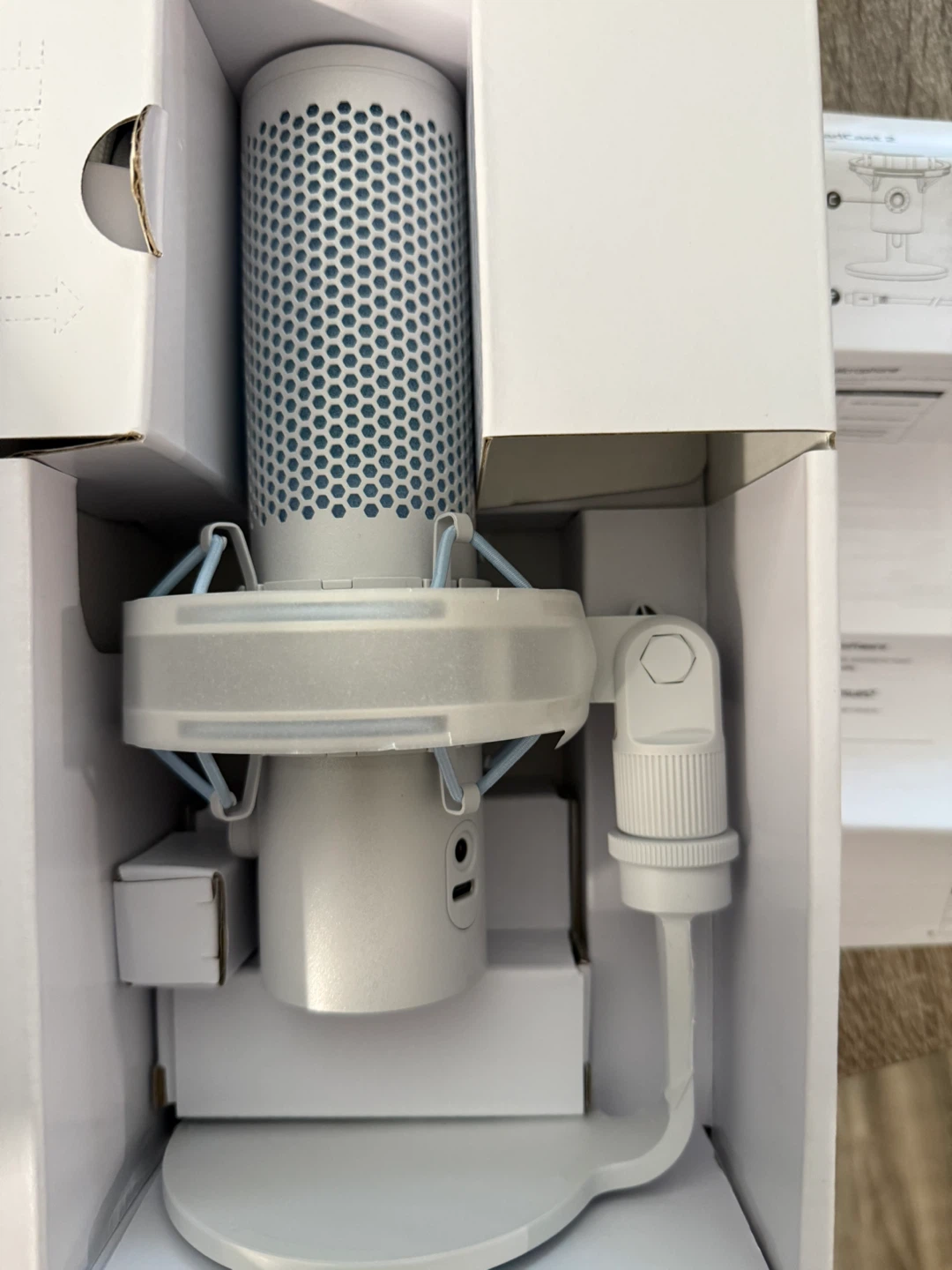 HyperX QuadCast S White Microphone - New in Box! - photo 2