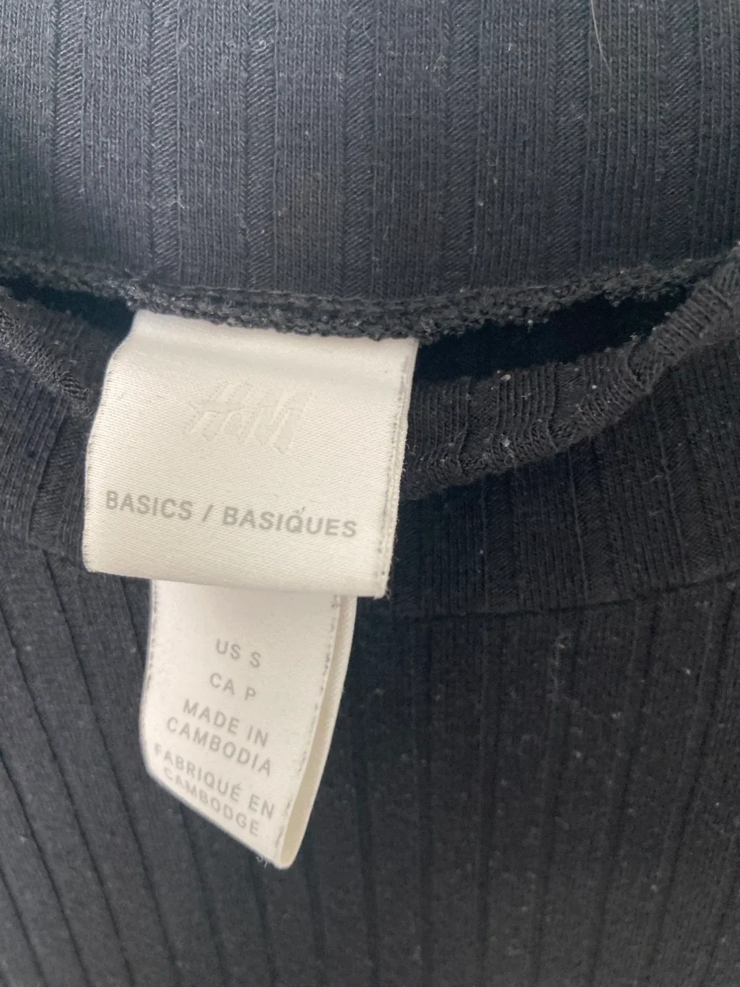 H&M Black Ribbed Bodysuit - Size S image indicator(2)