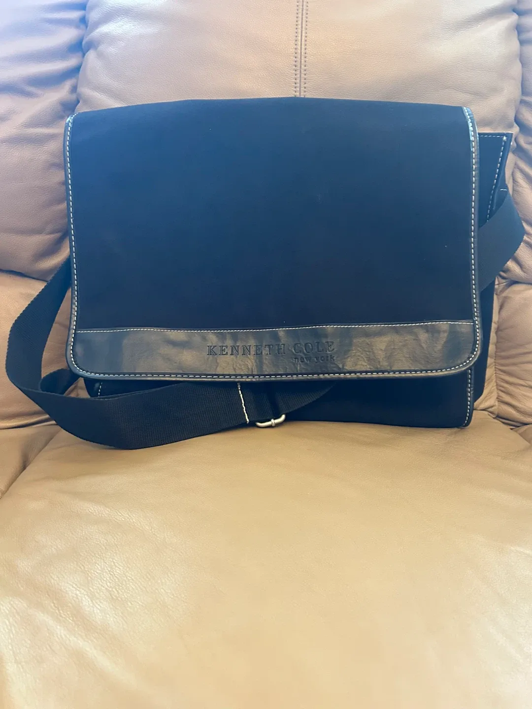 Kenneth Cole Black Messenger Bag image indicator(2)