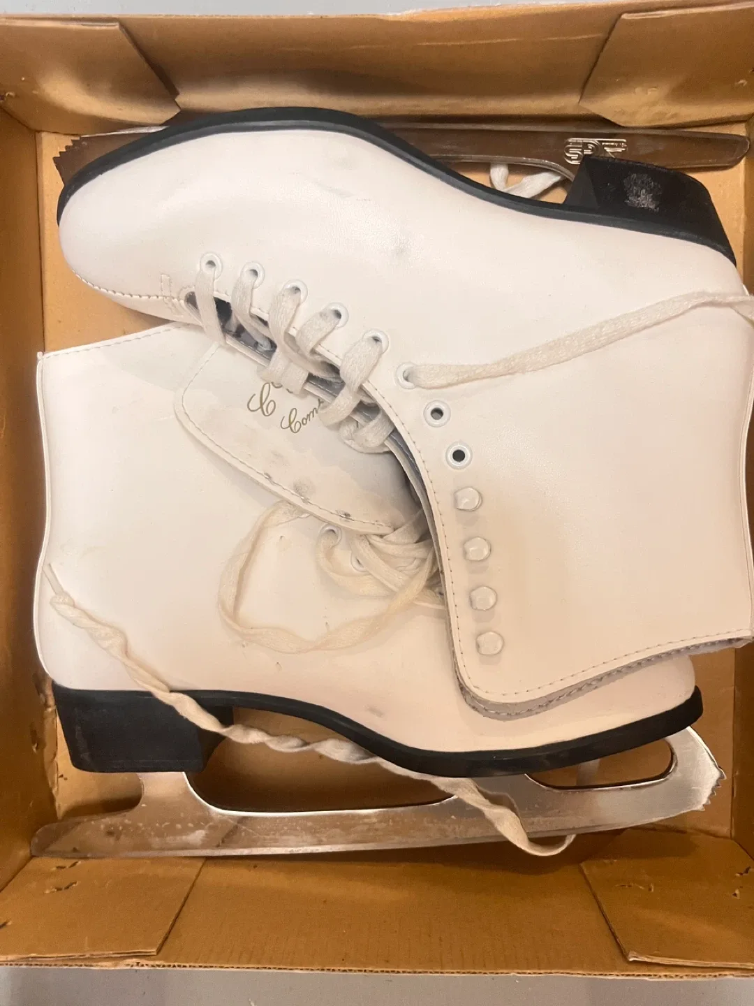 CCM Figure Skates - Women's Size 8 thumbnail
